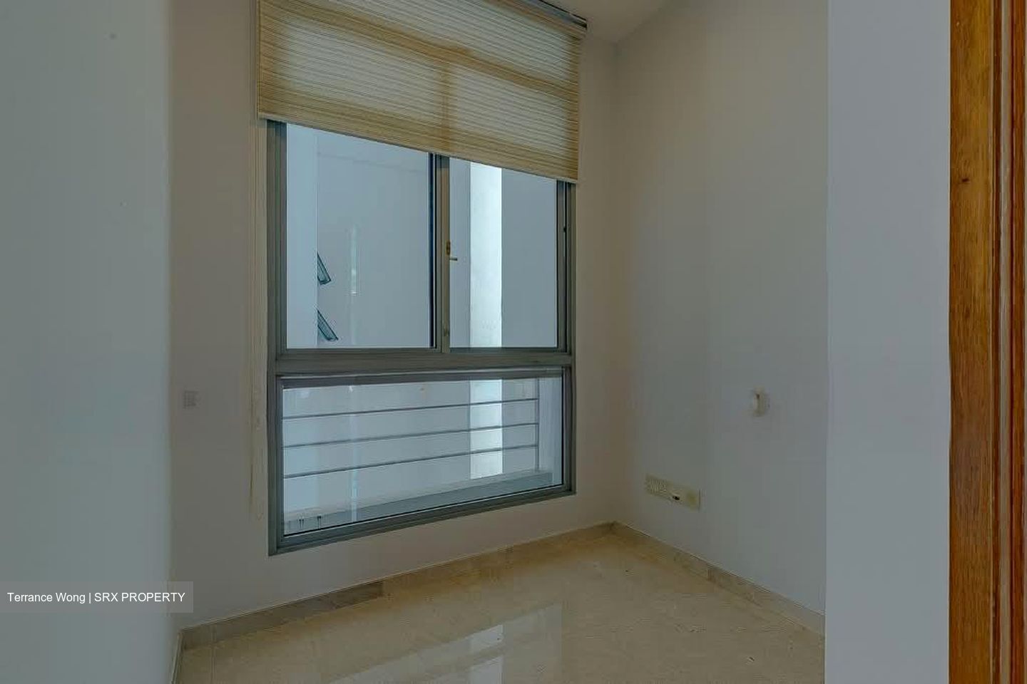 The Lakeshore (D22), Condominium #559205671